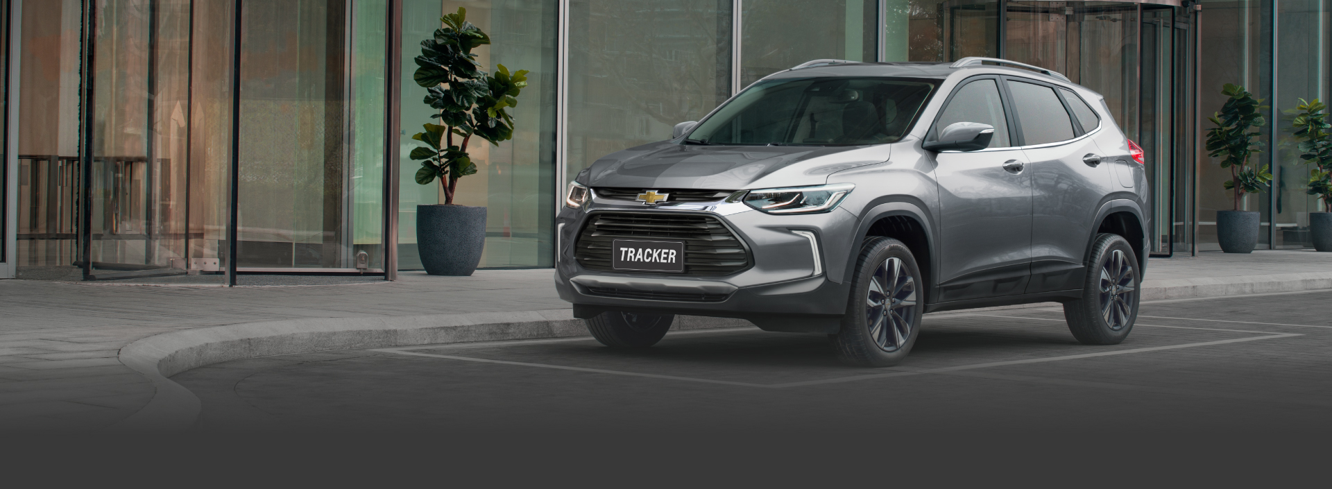Tracker Turbo plateada financiada por Chevrolet Servicios Financieros